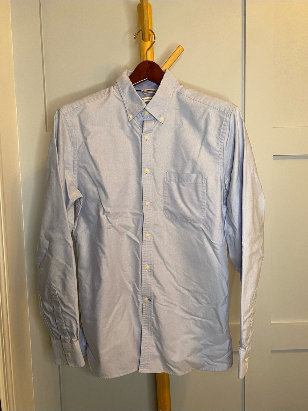 Jos. A. Bank 1905 Light Blue Men's Button-Down Shirt - 100% Cotton
